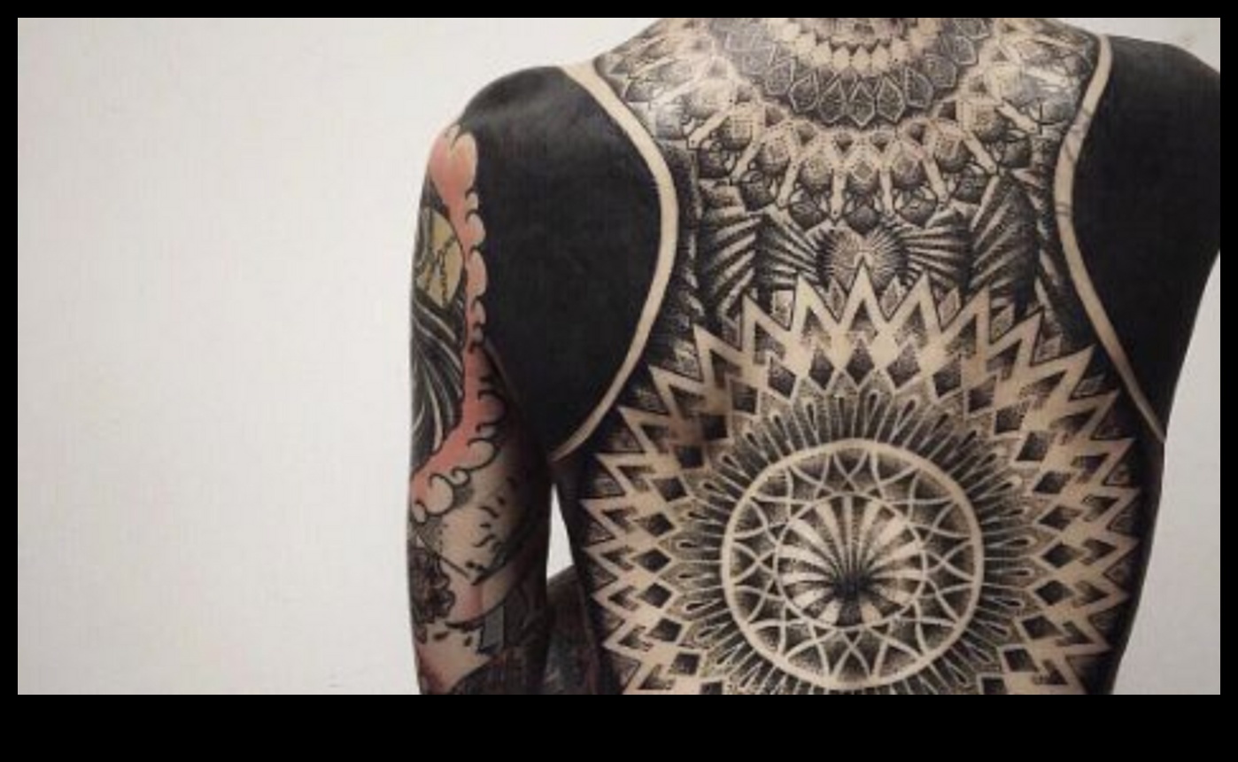 منسوجات الوشم قصص منسوجة للتعبير عن الذات 5 نسيج الوشم: نسج القصص من خلال الأفكار الفنية