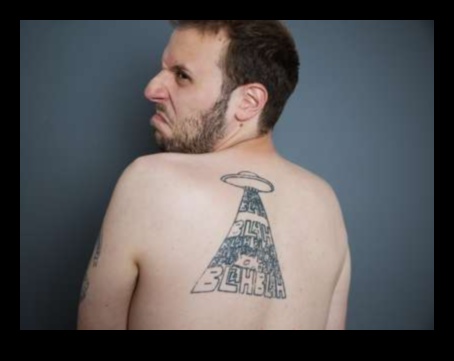 الروايات الأيقونية: الكشف في قصص الوشم الرمزية