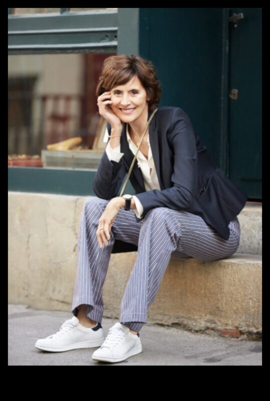 أنيقة غير رسمية: ملابس كلاسيكية لأسلوب يومي سهل