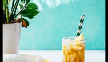 يعامل الخضراء: الانغماس في قوة الأشياء الجيدة الشاي الأخضر المثلج