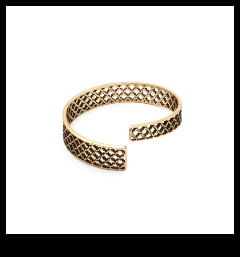 الأناقة الأثيرية: اكتشف الجمال الأثيري في أنماط الأساور لدينا