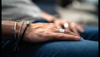 الرقي الحديث: ارفع خزانة ملابسك بالمجوهرات الرجالية